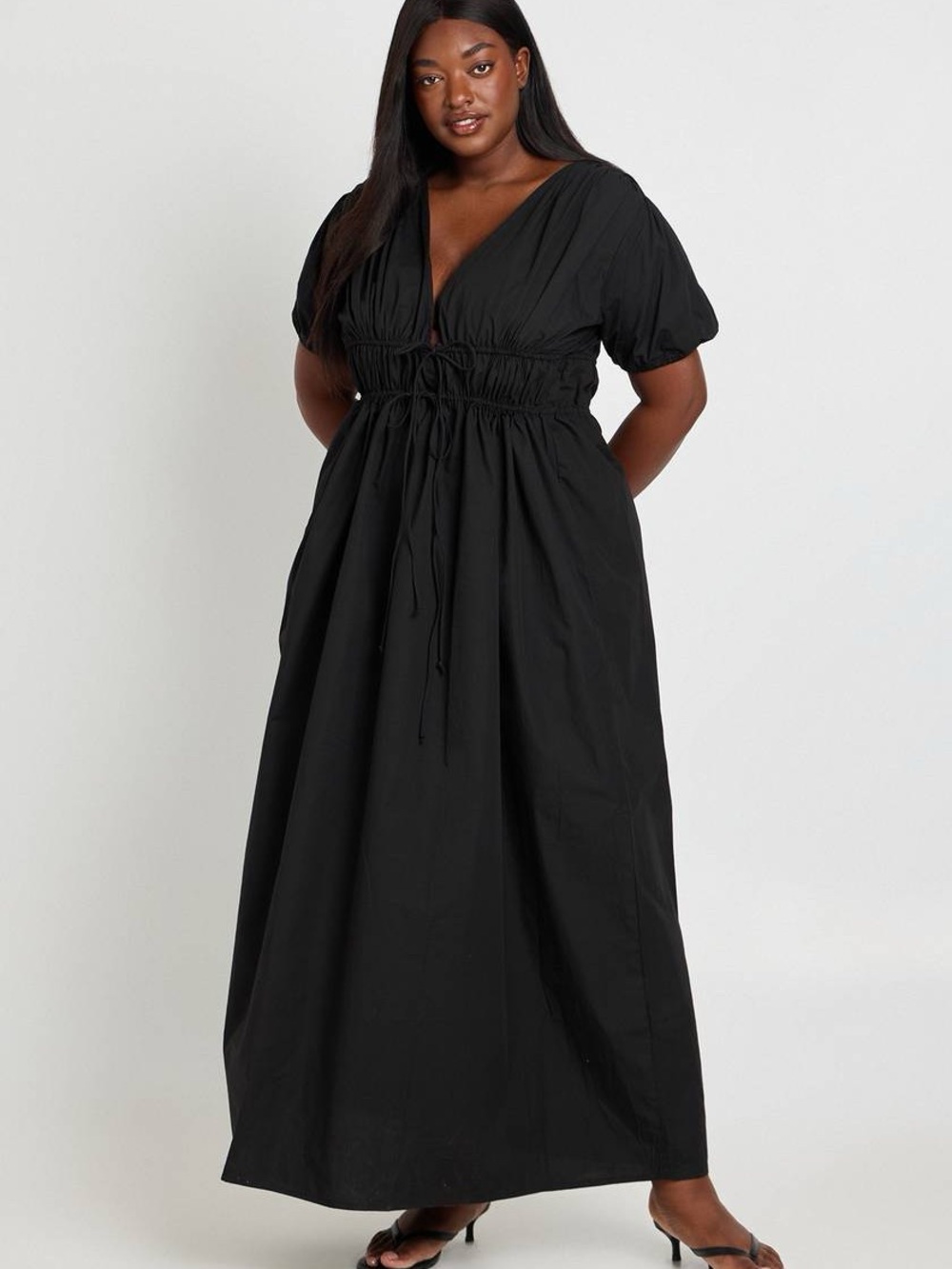 Boohoo Plus Ruched Tie Front Maxi Dress - black size 16 plus